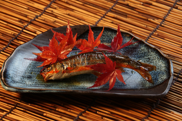 赤はら揚げ焼き（ウグイ）